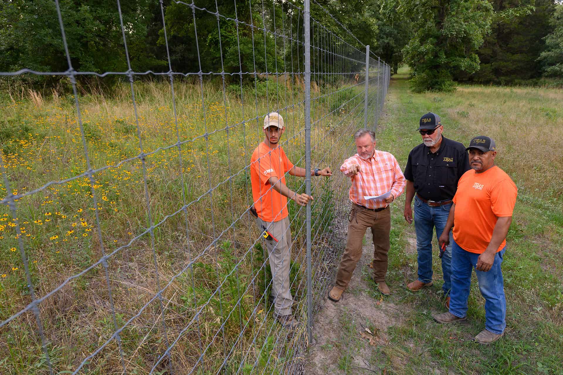 ranch fence contractor